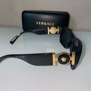 Versace sunglass (men)